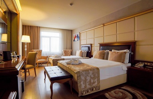 Old Boulevard Hotel | Wyndham Batumi