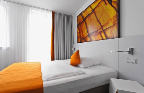Friedrichstadt Hotel | Wyndham Garden Düsseldorf City Centre Königsallee