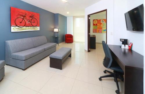Financial District Hotel | Wyndham Garden Guadalajara Acueducto