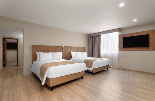 Marina Mazatlán Hotel | Wyndham Garden Mazatlan Marina