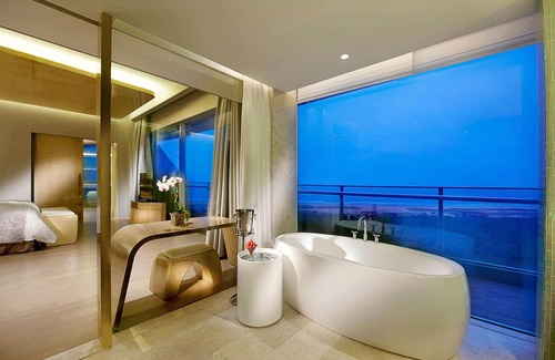 Silver Sands Beach Hotel | Wyndham Grand Qingdao