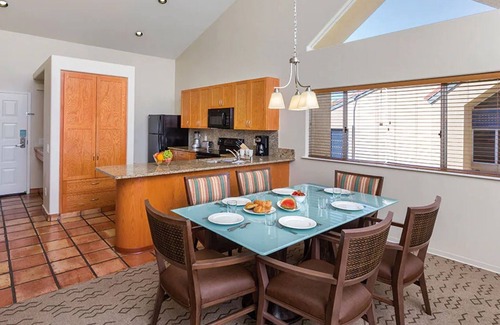 Kahaluu-Keauhou Complejo | Wyndham Kona Coast Resort 1 Bedroom / 2 beds / 1 bath Condo with Lanai