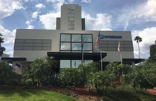 Lake Buena Vista Complejo | Wyndham Lake Buena Vista – Disney Springs® Area