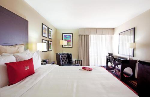 Kenner - Louis Armstrong International Airport Hotel | Wyndham New Orleans Airport & Conference Center