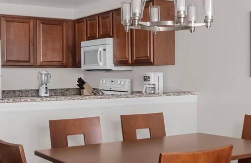 Seabreeze Historic District Complejo | Wyndham Ocean Walk 2 bedroom unit Daytona Beach, FL with ocean view