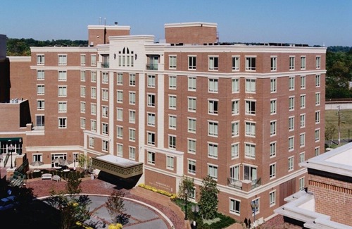 Old Town West Condominio | Wyndham Old Town Alexandria - 2 Bedroom Condo