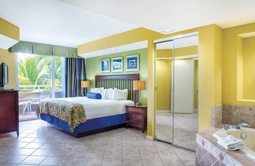 Pompano Beach Complejo | Wyndham Santa Barbara, 1 Bedroom Condo, Free WiFi and Parking