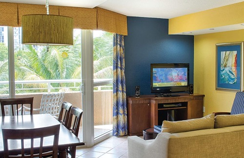 Pompano Beach Complejo | Wyndham Santa Barbara, 1 Bedroom Condo, Free WiFi and Parking