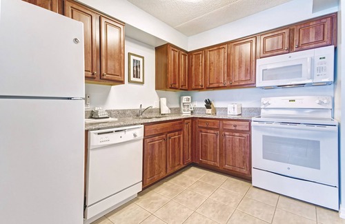 Atlantic City Complejo | Wyndham Skyline Tower Resort 1BR – Atlantic City Views, Pool & Near Boardwalk