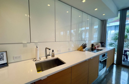 Wynwood Art District Apartamento | Wynwood luxury entire loft with amazing view and free parking!