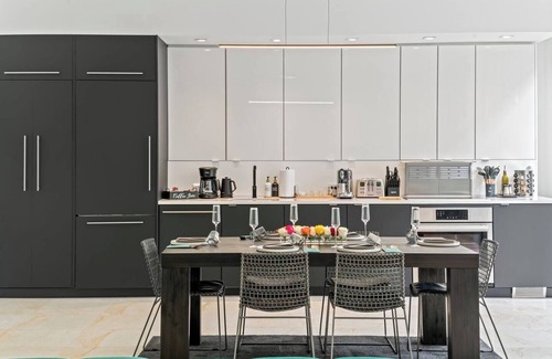 Wynwood Art District Condominio | Designer Wynwood 2BR Free Parking &Balcony