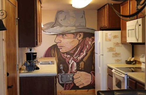Laramie Apartamento | Casa Wyo - decorada con motivos occidentales