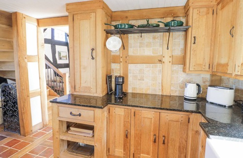 Bewdley Cabaña | WYRE COURT COTTAGE, romantic, character holiday cottage in Bewdley