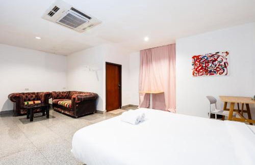 Ploenchit Apartamento | X Mitr INN Sukhumvit 2 - BTS Nana มิตร อินน์ สุขุมวิทซอย 2 บีทีเอส นานา