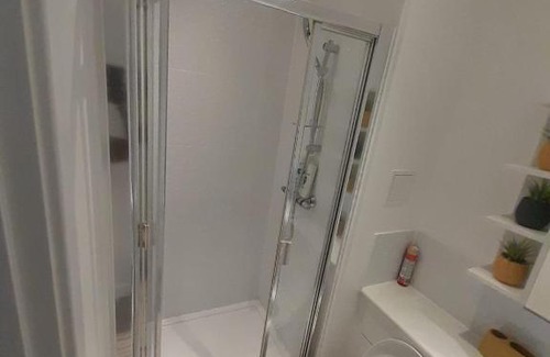 Broad Green Apartamento | X2 bed x2 bath balcony apartment
