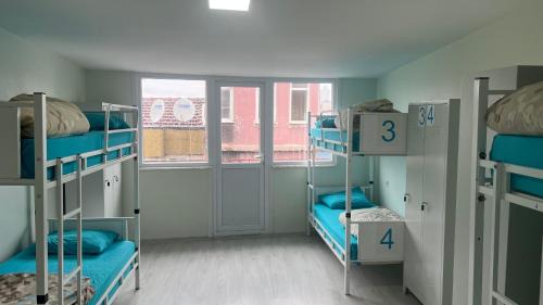 Taksim Hostal | XALİLA HOSTEL & CAFE, MEN's ROOM, BEST IN ISTANBUL ,