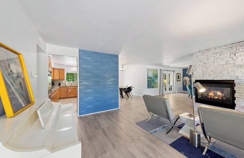 Sunrise Vista Chino Casa | Xanadu...3-bedroom, 2 bath pool home in gorgeous Palm Springs!
