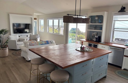 Antigonish County Cabaña | Xanadu By The Sea Premium Cottage Rentals(The Hydrangeas)