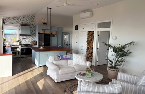 Antigonish County Cabaña | Xanadu By The Sea Premium Cottage Rentals(The Hydrangeas)