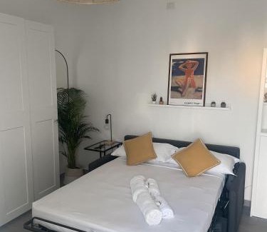 Zona Solari Apartamento | Xenia Apartments - Fashion Week Studio near Navigli