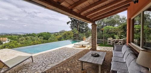 Limni Casa | Xenonerantzia Country style villa