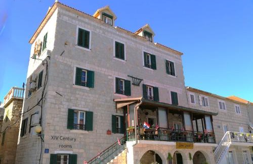 Kastel Novi Cama Y Desayuno | XIV Century Rooms
