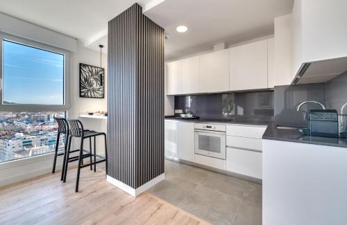 Palma-Palmilla Apartamento | XPCE SKY TOWERS - Parking Free