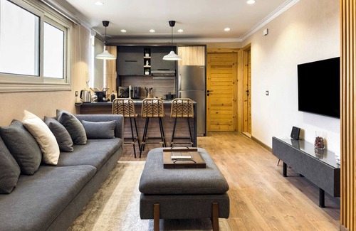Heliopolis Apartamento | The 1bdr Rustic Rooftop w/ Wow Outdoor Terrace