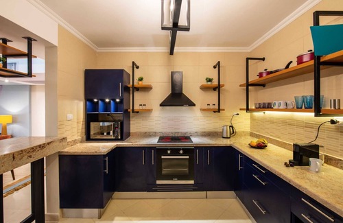 Heliopolis Apartamento | Xuru Stays I Waterfront Designer 2BR - 5 min to Airport