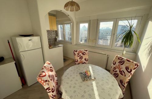 Old Town Apartamento | XXL apartment near promenade(ROOFTOP OASIS)