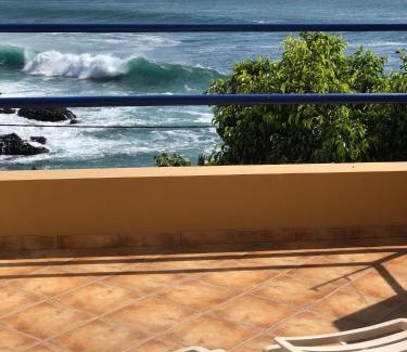 Praia Apartamento | XXL Apt w/Surprising Gorgeous Ocean View
