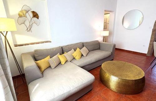 El Colmenar Casa | XXVIII- La Casa De Las Flores