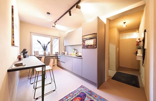Ottensoos Apartamento | XZLLENZ: 7 pers. | S-Bahn-Nuremberg | Parking | Kitchen | Bathroom | Smart-TV | Wellbeing