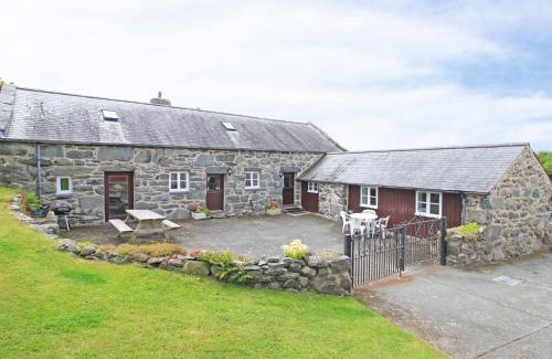 Llanbedr Casa | Y Beudy The Old Byre