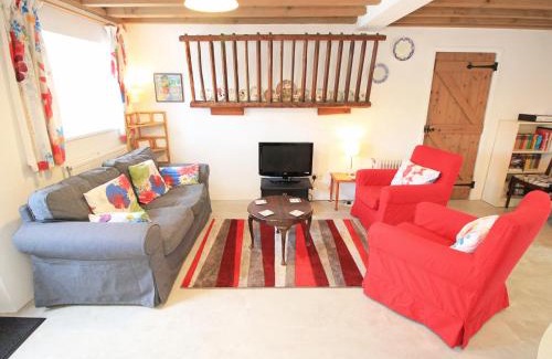 Llanbedr Casa | Y Beudy The Old Byre