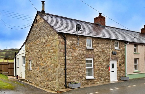Talgarreg Casa | Y Bwthyn - 2 bed, pet friendly