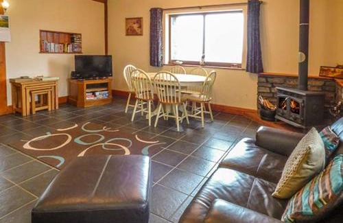 Bontnewydd Casa | Y Bwthyn