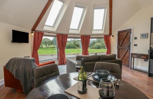 Cribyn Casa | Y Cwlwm - The Celtic Knot