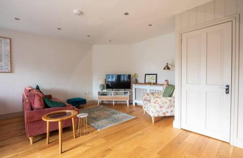 Pentrefelin Casa | Y Cwtsh