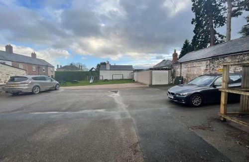 Denbigh Casa | Y Stabl 94a