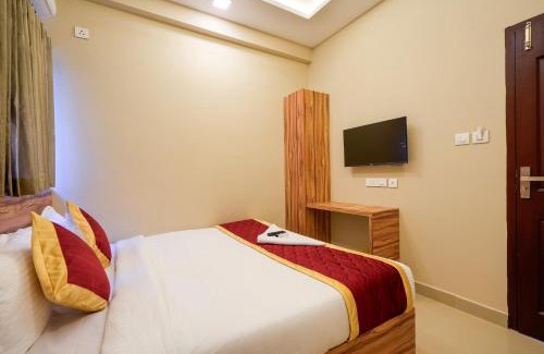 Kaloor Hotel | Yaad Inn