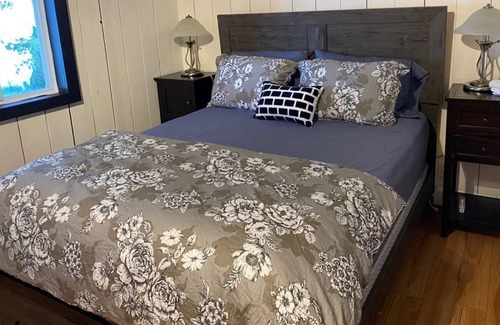 Romney Cabaña | YAARI - WaterFront Cozy Cottage!