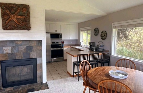 Yachats Casa | Yachats Oceanview Home With Sandy Beach Access