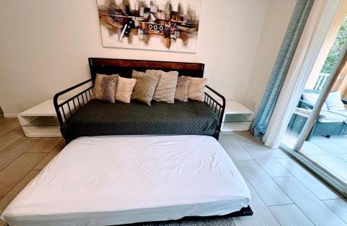 Aventura Apartamento | Yacht Club Miami Suite 2 Bedroom and 2 Bathroom With Baby Crib & Free Parking