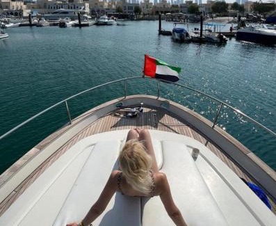 Jumeirah Alquiler De Eote | Yacht Experience - Stella Romana