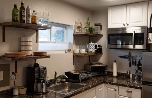 Flagstaff Casa | Yahoo! It's Ski Season! Stay in our Cozy Bungalow