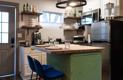 Flagstaff Casa | Yahoo! It's Ski Season! Stay in our Cozy Bungalow
