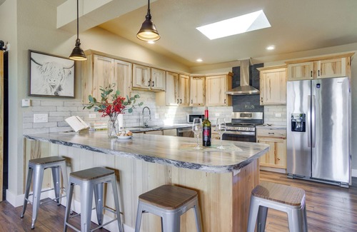 Galeton Casa | Yak Ranch w/Mountain Views, Near Wellington!