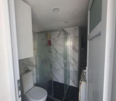 Dagbelen Apartamento | Yalıkavak'ta site içi özel iskele havuzlu suit oda