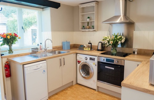 Higher Bockhampton Cabaña | Yalbury - Family friendly country cottage